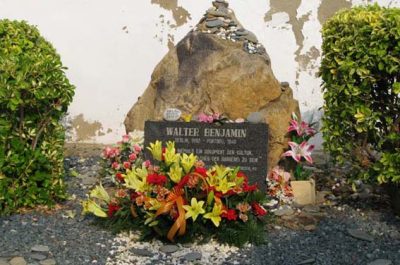 Placa d’homenatge a Walter Benjamin 